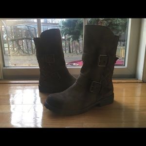 Roxy moto boot. Size 8 new